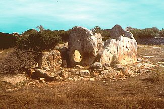 Sepulcre de Ses Roques Llises