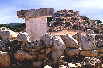 Taula y Talayot de Torralba