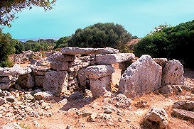 Hypostile chamber seen from the West